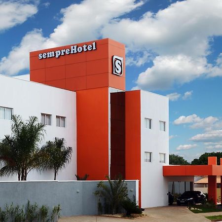 Semprehotel Três Lagoas Extérieur photo